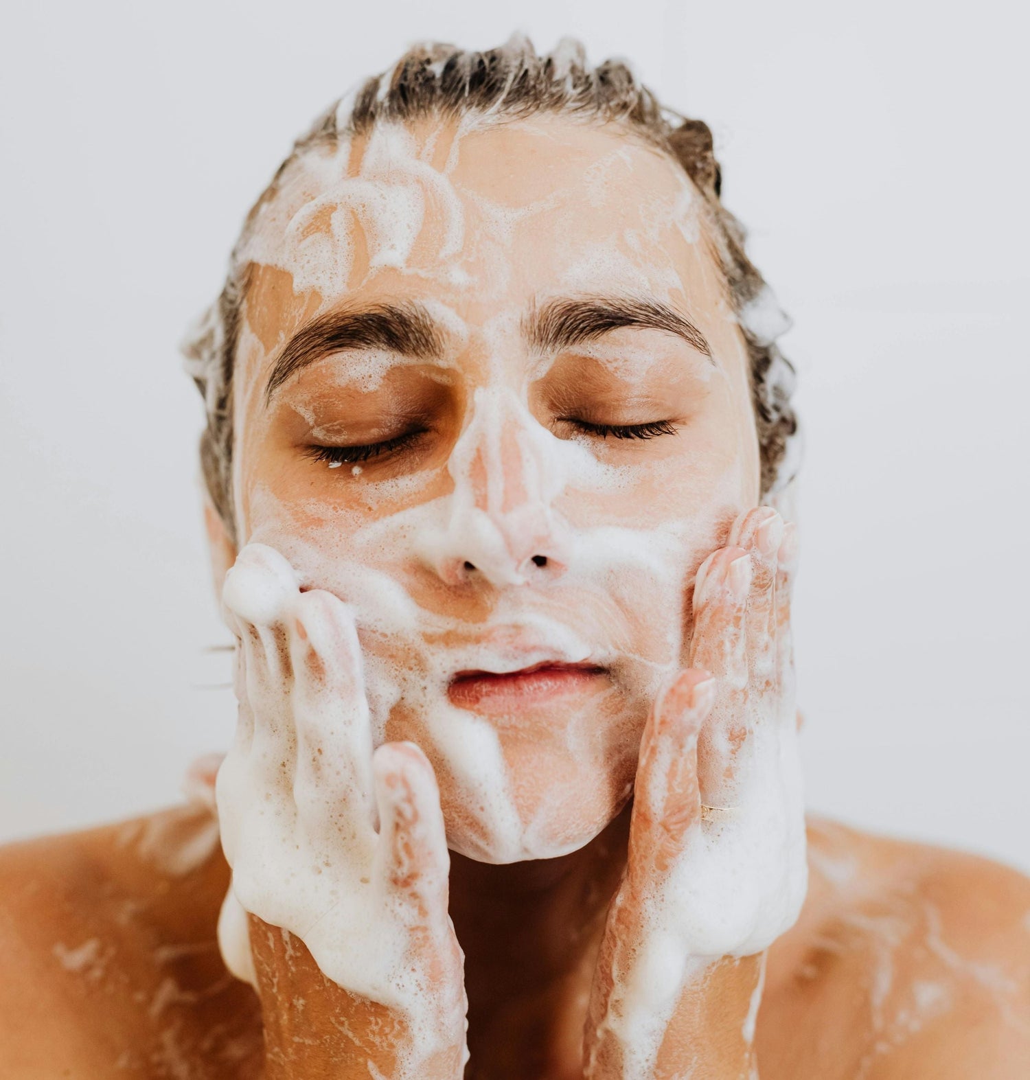 How Hyaluronic Acid Helps Every Skin Type: The Ultimate Hydration Hero for Radiant Skin