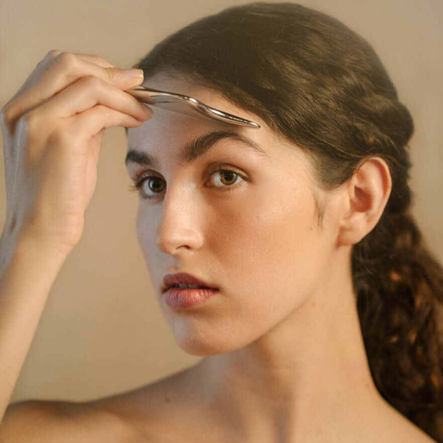 Hadaka Soleil Microcurrent Gua Sha Face Sculptor - Gentle Skin Essentials