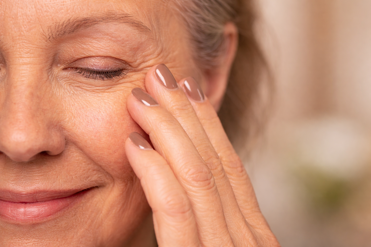 Skincare Routine for Aging Skin: A Gentle, Step-by-Step Guide