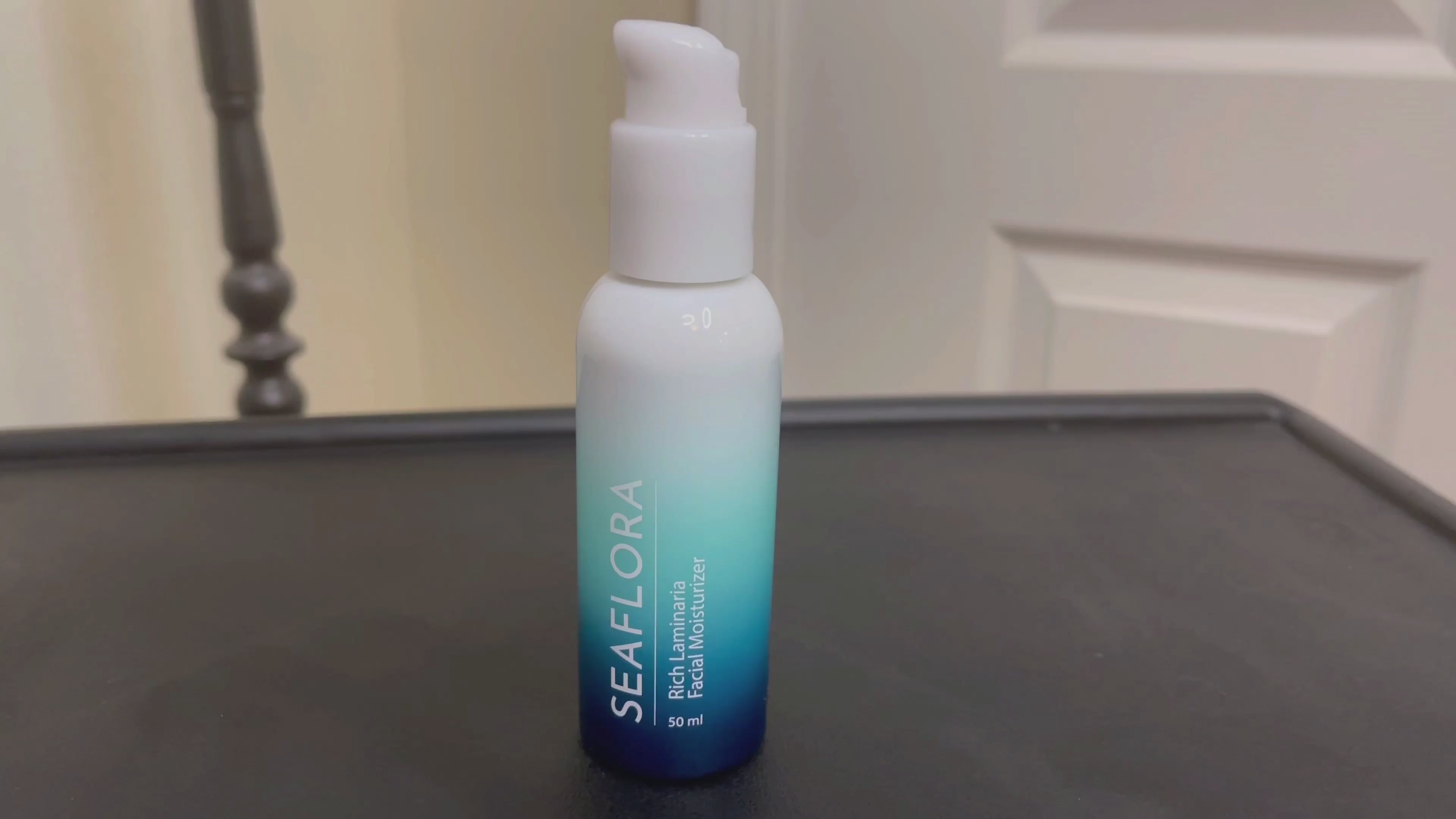 Load video: Seaflora Rich Laminaria Facial Moisturizer